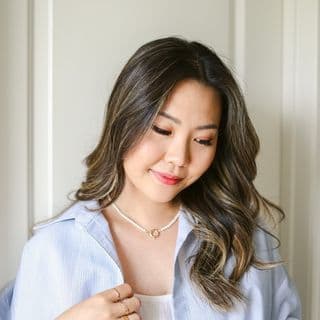 Elizabeth Pak profile image