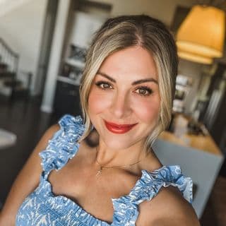 Nicki Entenmann profile image