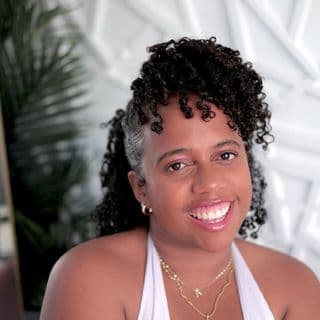 Alinda Etienne profile image