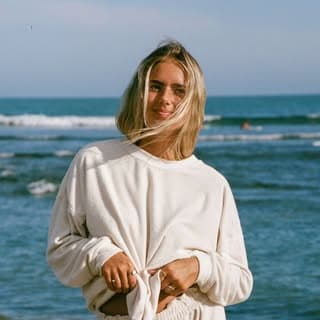 Abi Molldrem profile image