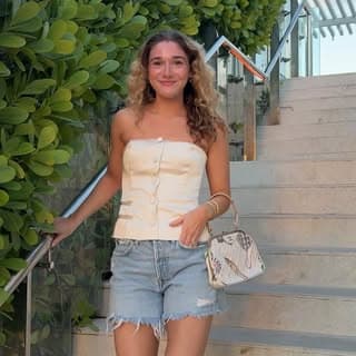 Jordanna Schvitz profile image