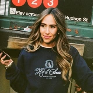 Liv Schreiber profile image