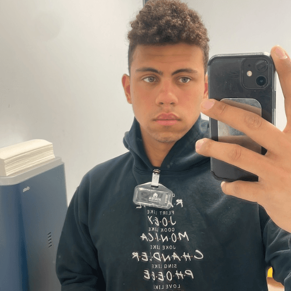 Esteban Cruz profile image