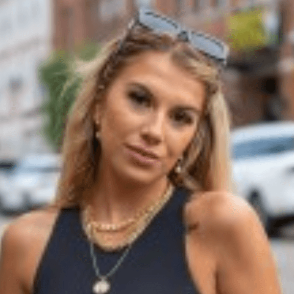 Rebecca Stefani profile image