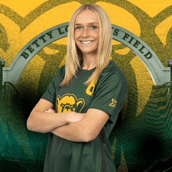 Lauren Omholt profile image