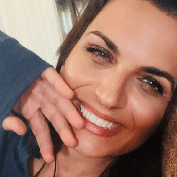 Kat Paraschos profile image