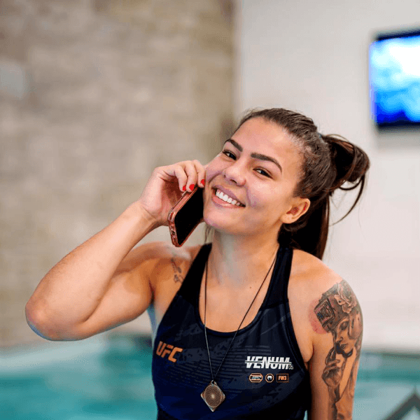 Luana Santos profile image