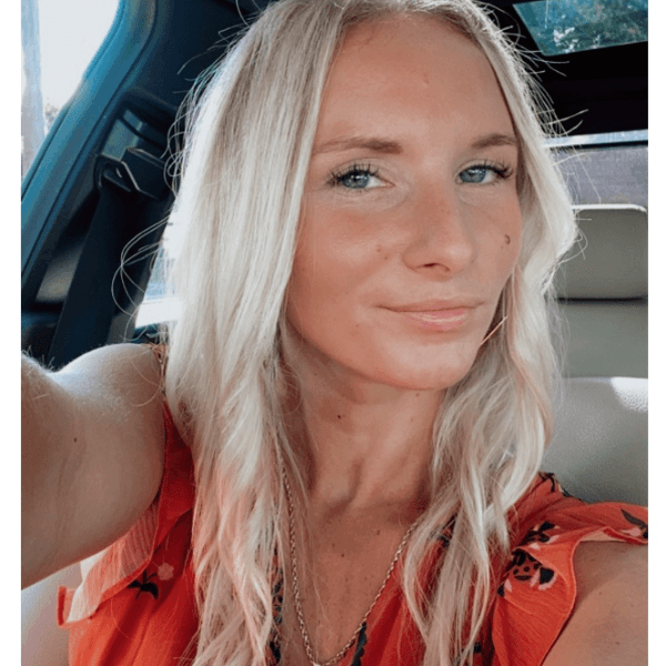 Isabella Burns profile image