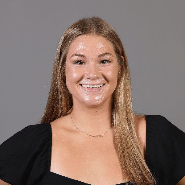 Julia Waechter profile image