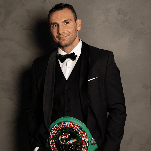 Noel Mikaelian profile image