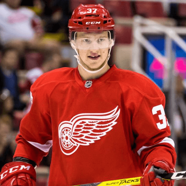 Evgeny Svechnikov profile image