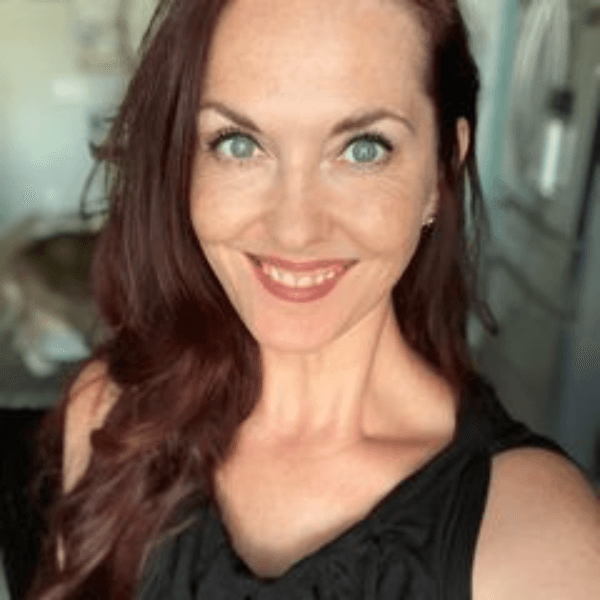 Julie Farrar profile image