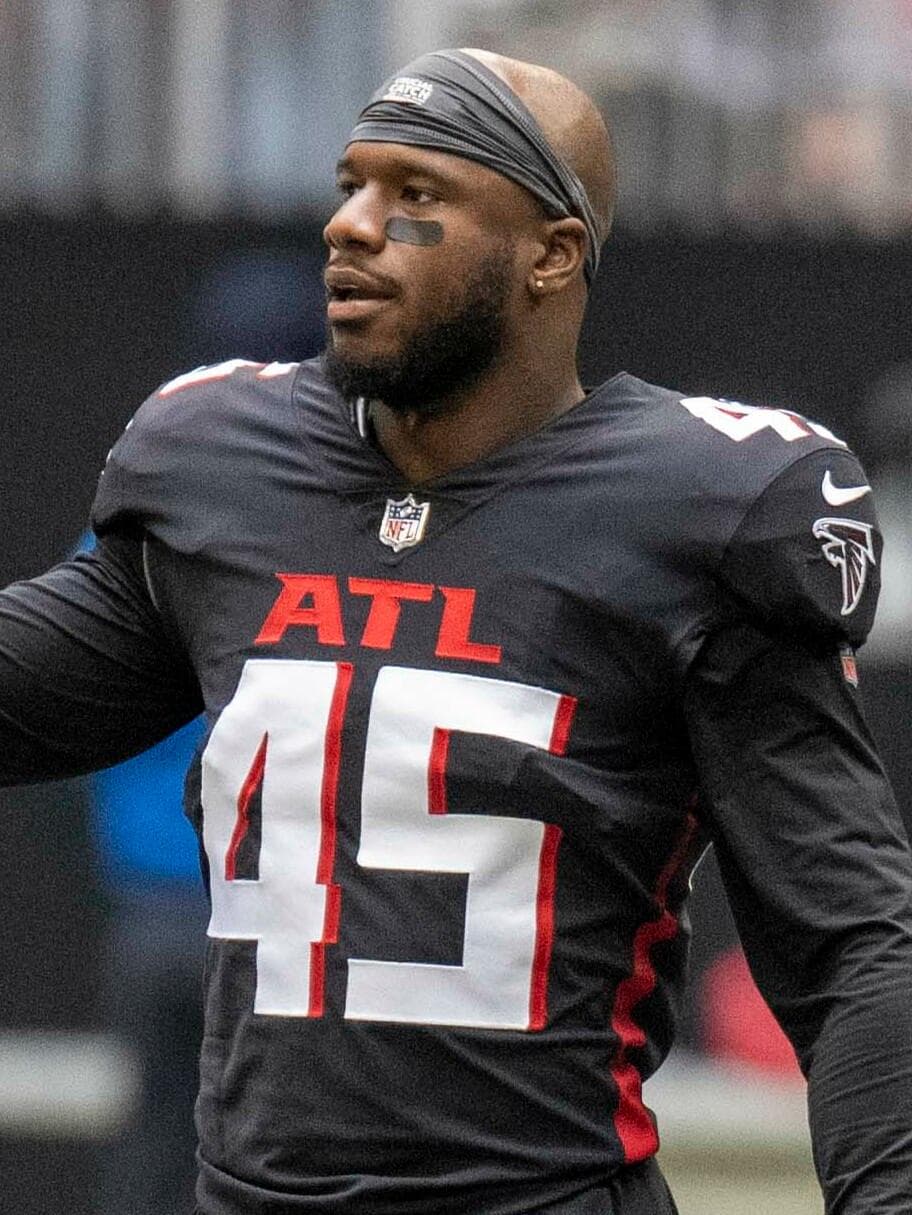 Deion Jones profile image