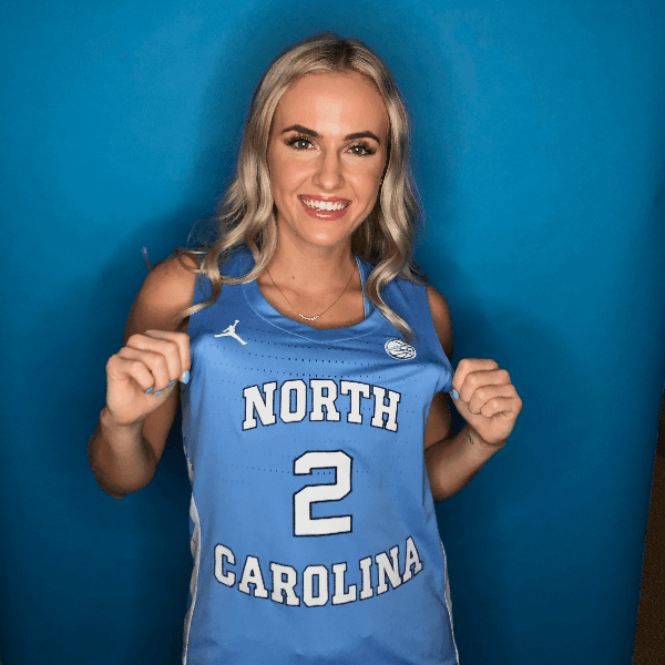 Petra Holesinska profile image