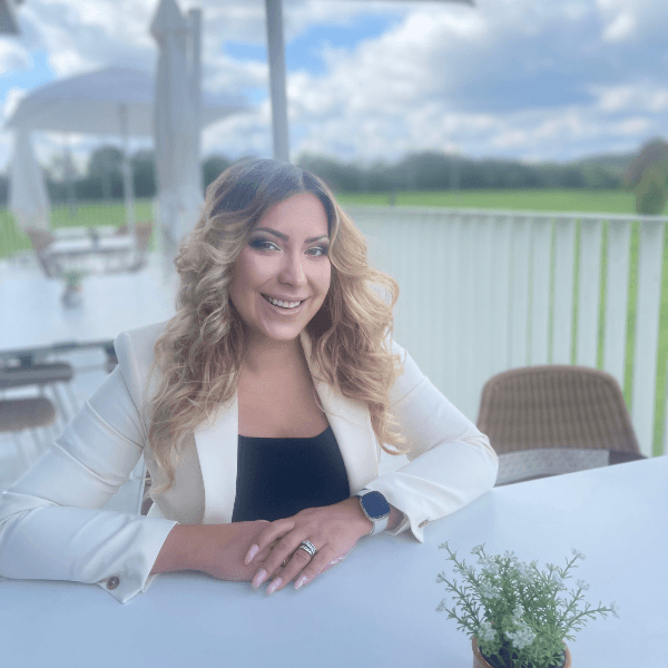 Raluca Tarcea profile image