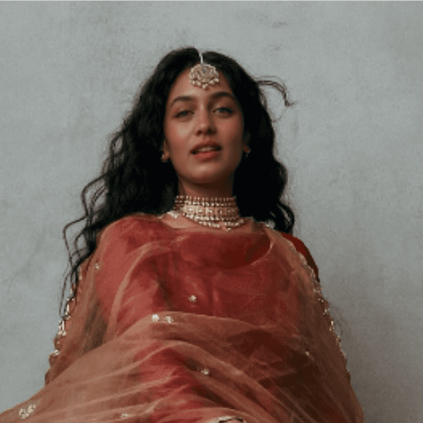 Radhi Devlukia profile photo