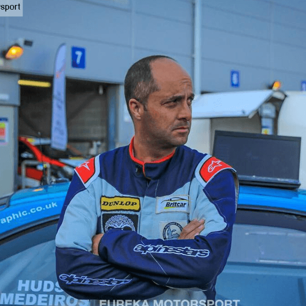 Adriano Medeiros profile image