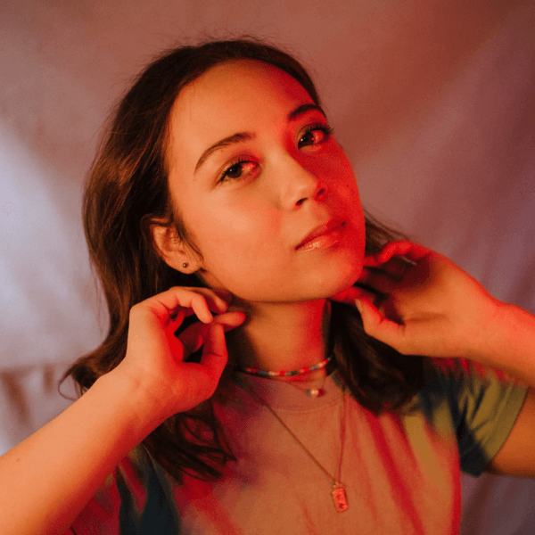 Laufey profile photo