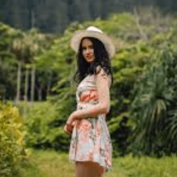 Elina Kazankova profile image