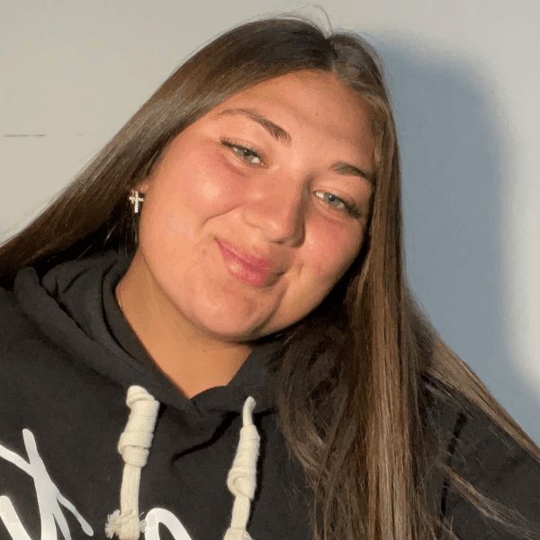 Elicia Espinosa profile image