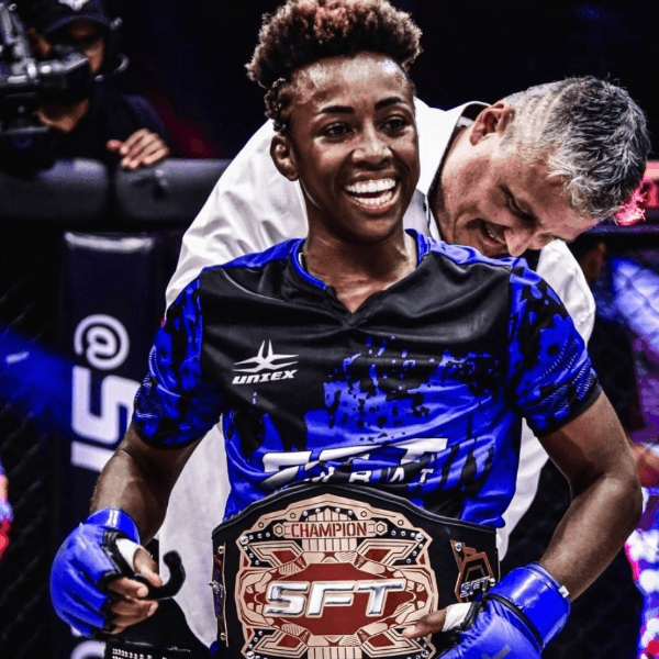 Alexia Thainara profile image