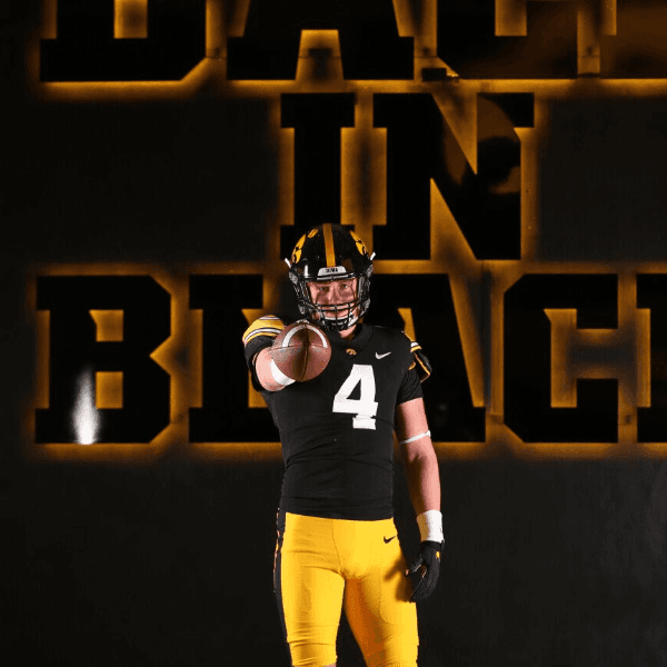 Max Llewellyn profile image