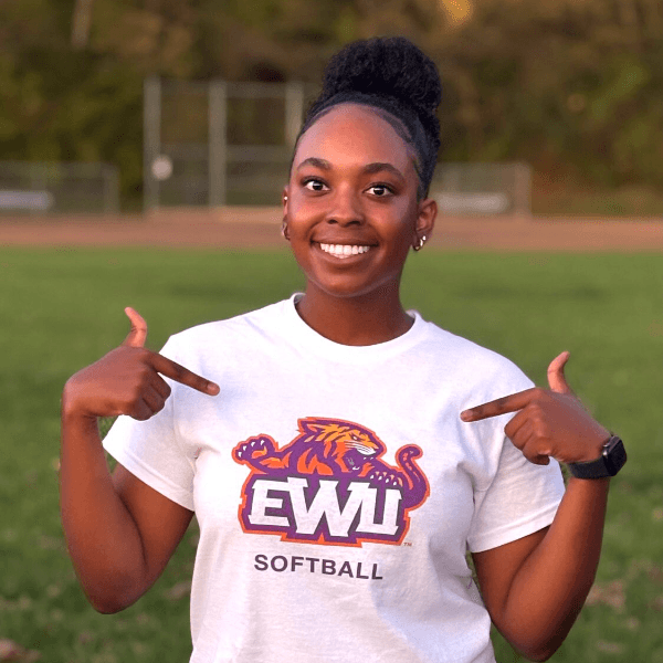 Chloe Dollar profile image