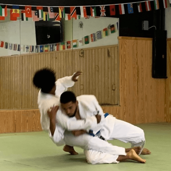 Izaya Farrar profile image