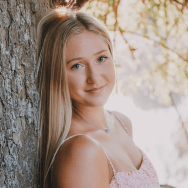 Samantha Huff profile image