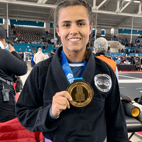 Laura Carvalho profile image