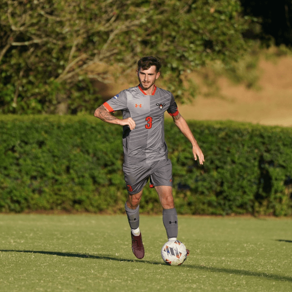 logan roach profile photo