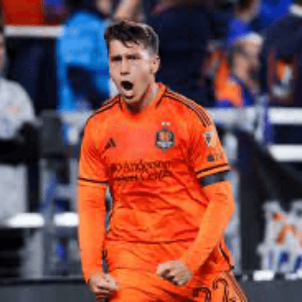 Tate Schmitt profile image