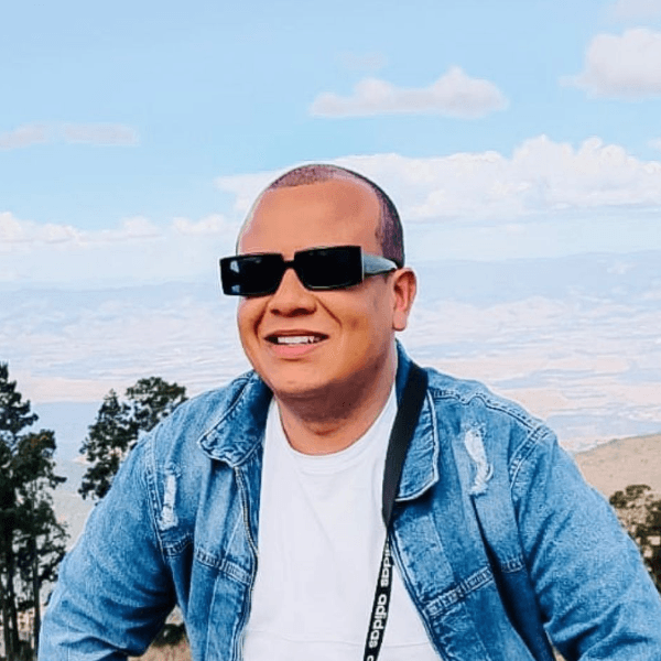 Alfredo Correia profile image