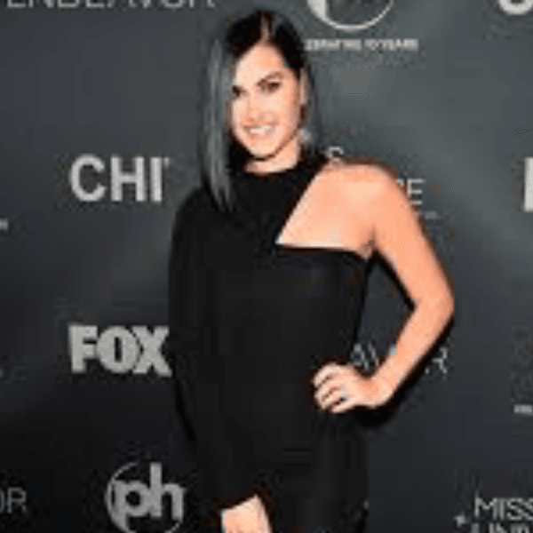 Megan Olivi profile image