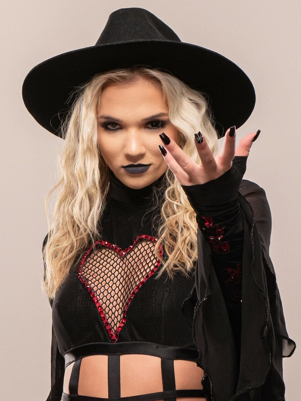 Julia Hart profile image