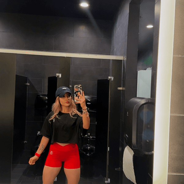 Estefanny Perez profile image