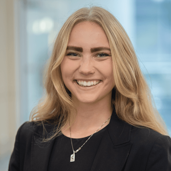 Elizabeth Pollion profile image