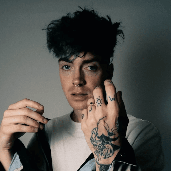 93FEETOFSMOKE profile image