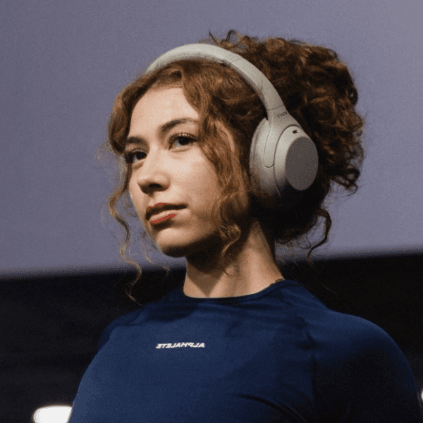 Eve Alvarado profile image