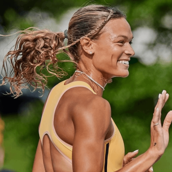 Anna Hall profile image