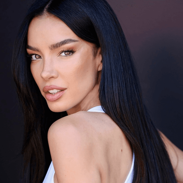 Claudia Salinas profile image