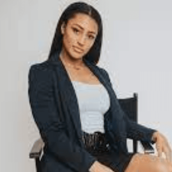 Loryn Goodwin profile image